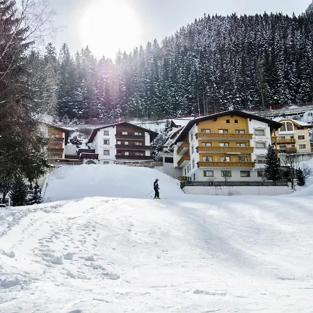 1 By Interhome Ischgl