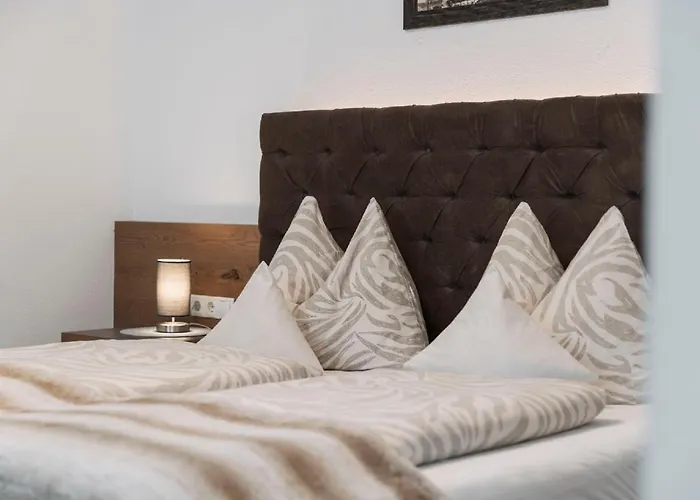 1 By Interhome شقة *